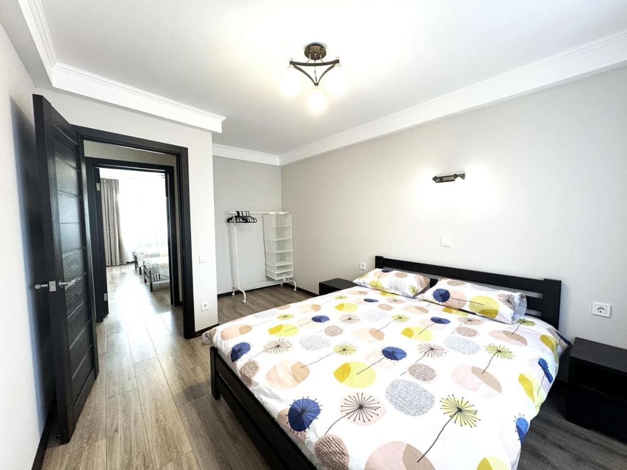 קייב Artal Apartment On Obolonskyi Avenue 16A, 2 Bedroom מראה חיצוני תמונה