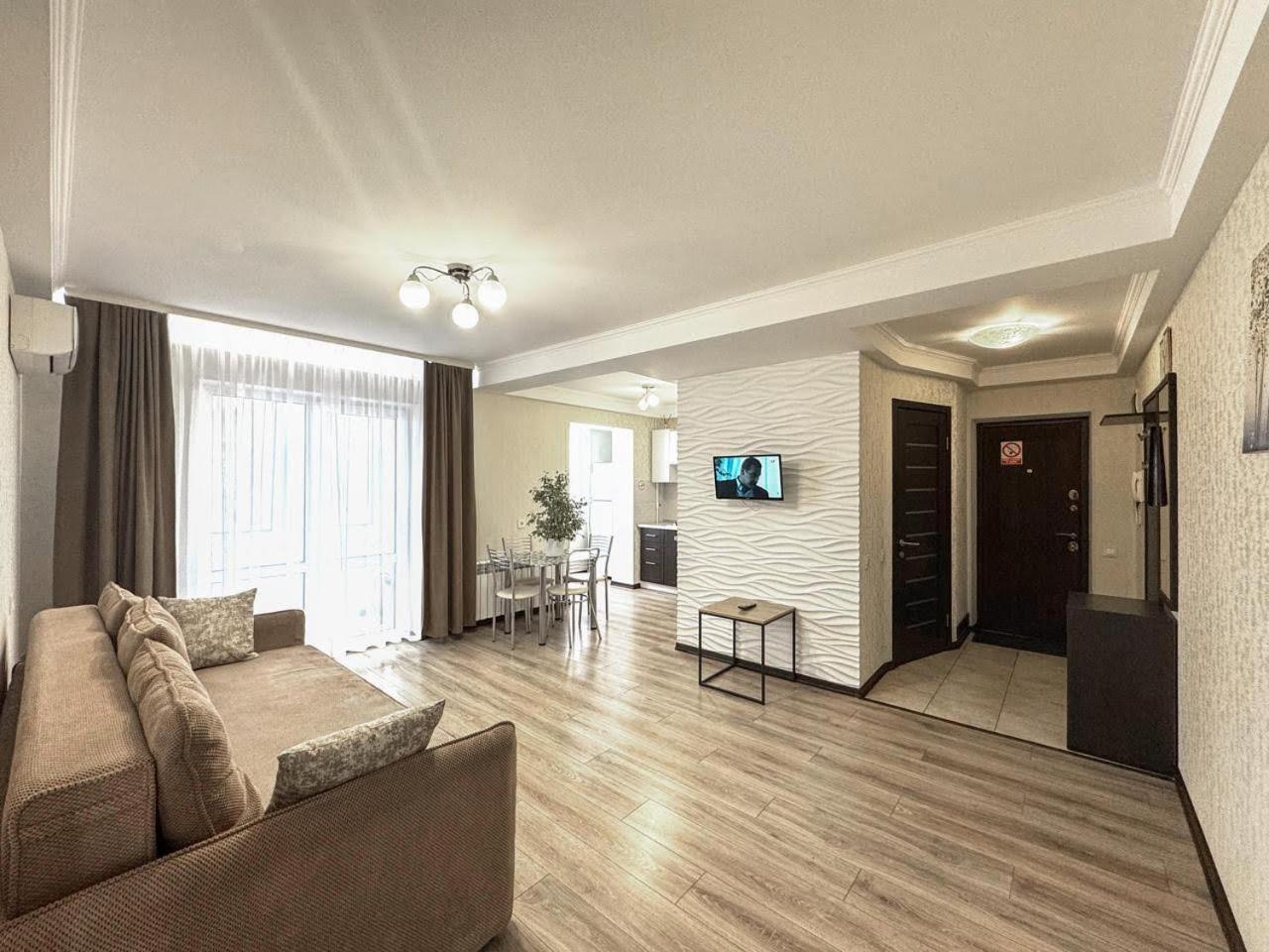 קייב Artal Apartment On Obolonskyi Avenue 16A, 2 Bedroom מראה חיצוני תמונה